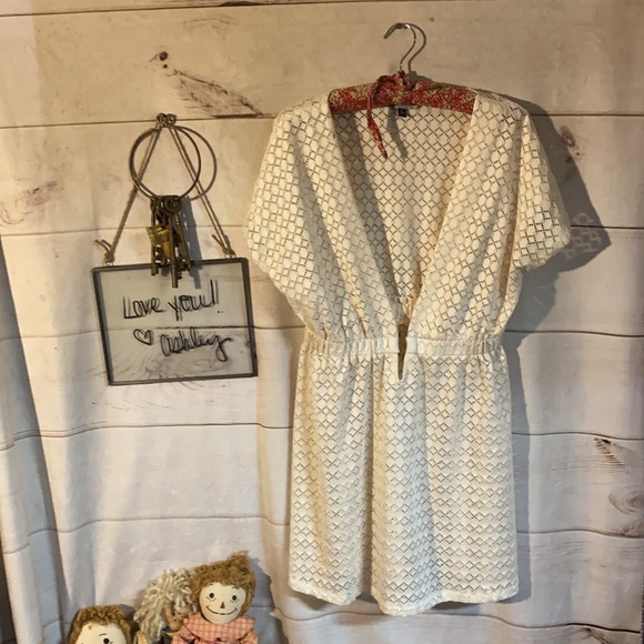 J Valdi; Off White; Eyelet; Swim Cover Up; M - Picture 7 of 12